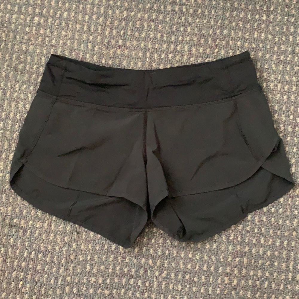 Lululemon 2.5in speed up short